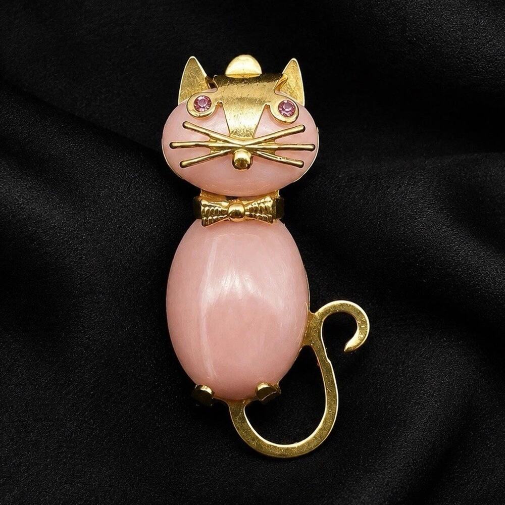 Vintage 1960s OSO Pink Mother of Pearl Shell Figural Cat Brooch Pendant Signed